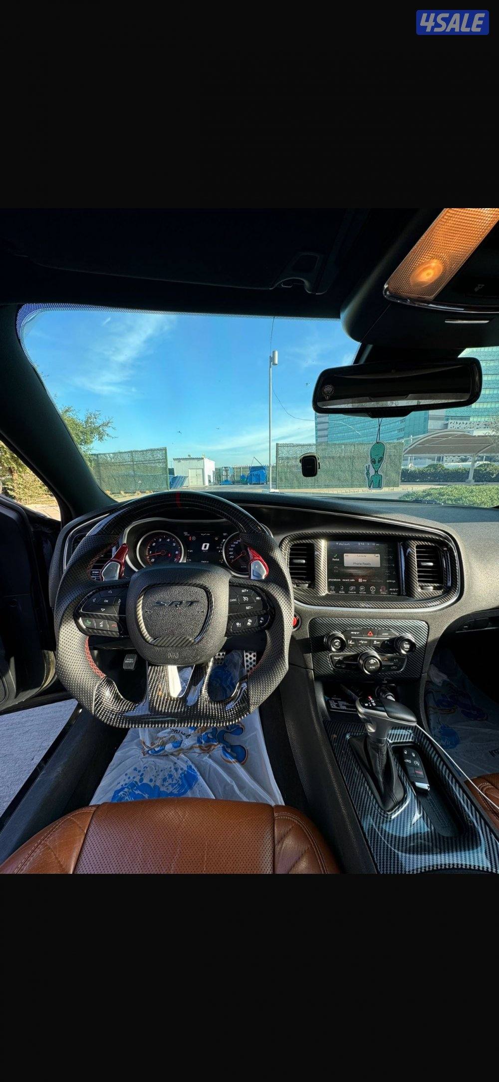 للبيع دودج تشارجر SRT اصلي مواصفات هلكات ماشي 210 موديل 20152