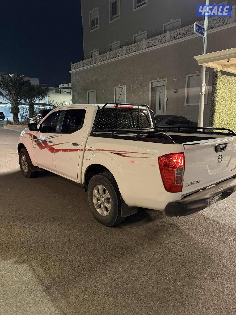 للبيع نافارا مديل 2017 دبل قير درجه أولى3