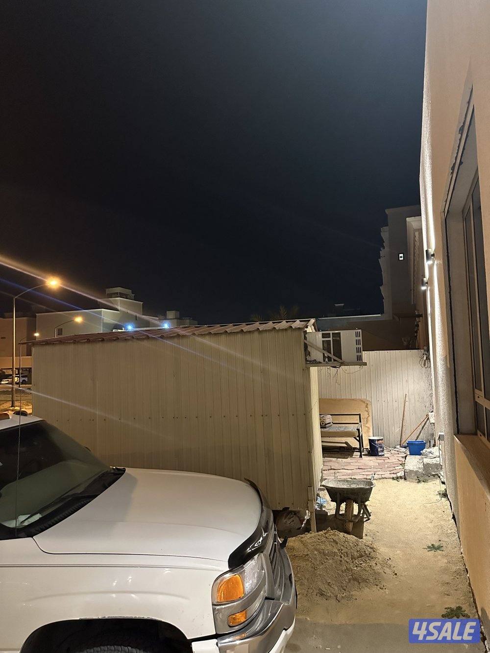 البيع كبره سحب ٣ ونص في ٢ ونص مع مكيف1