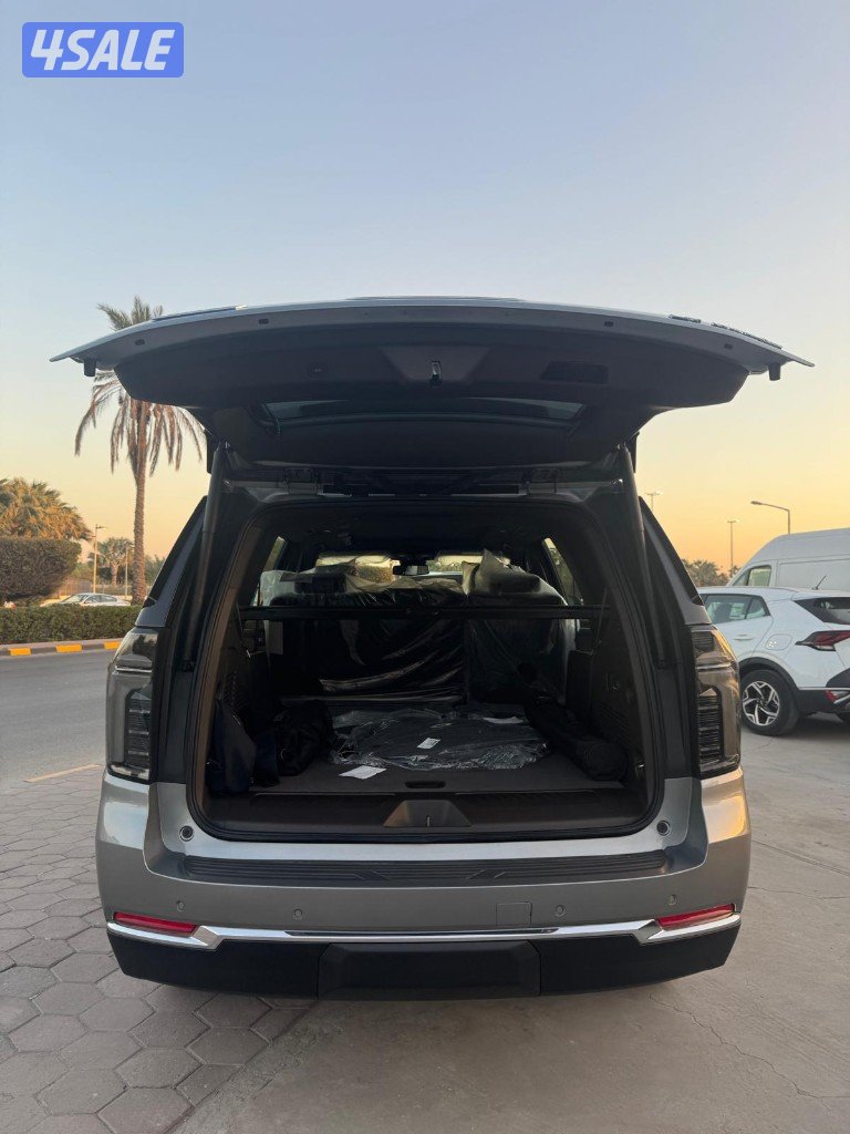 Chevrolet TAHOE LT Signature5