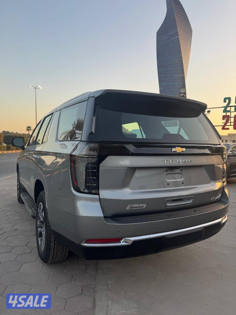 Chevrolet TAHOE LT Signature7