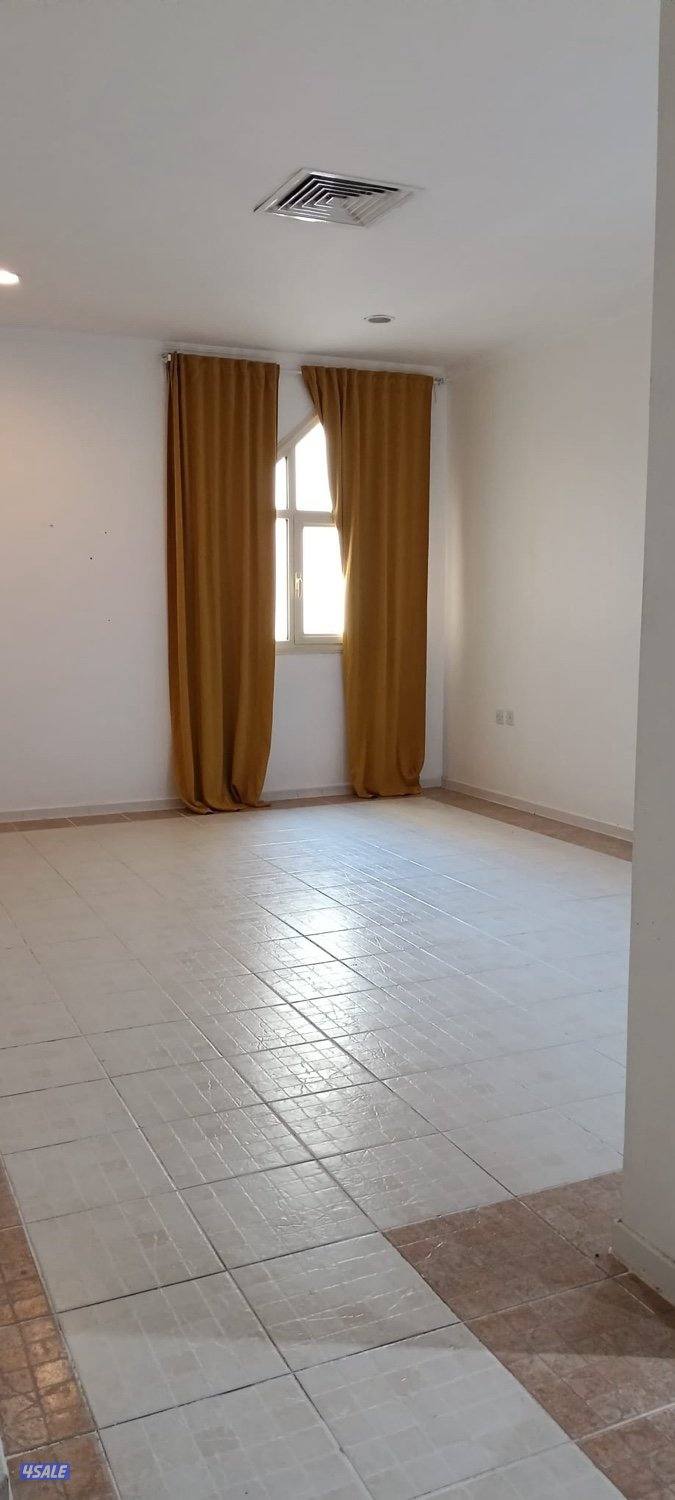 للايجار شقه الدور الاول1