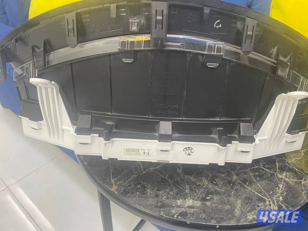 عداد لاند كروزر gxr ماشي تقريبا ٥٨ الف موديل ٢٠٢٠1