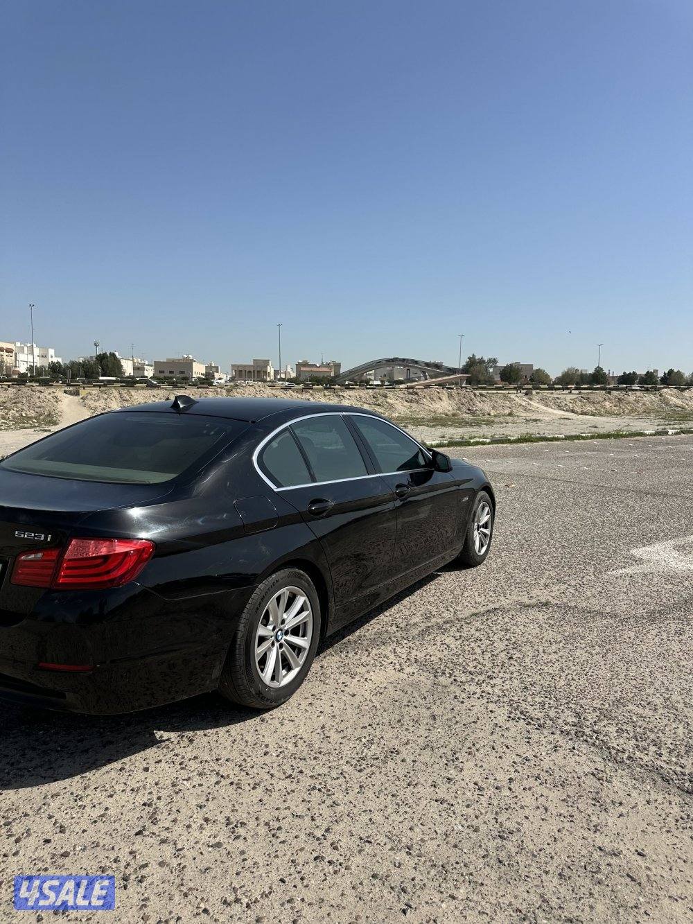 للبيع بي ام دبليو 523i 20111