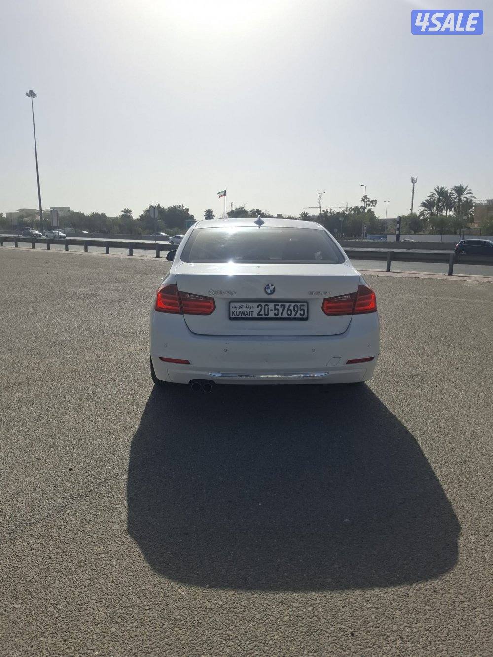 للبيع بي ام دبليو ٣٢٨i موديل ٢.١٢ بحالة نظيفة الممشى ١٨٢ الف4