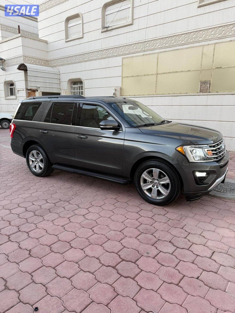 للبيع فورد اكسبديشن 2018 صبغ الوكاله1