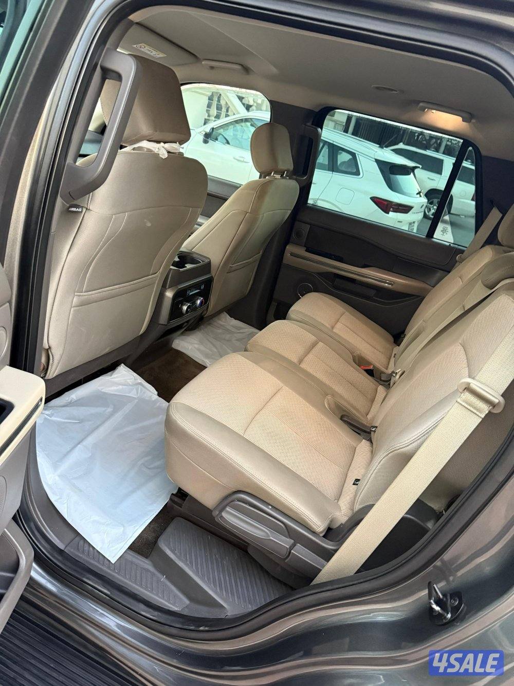 للبيع فورد اكسبديشن 2018 صبغ الوكاله5