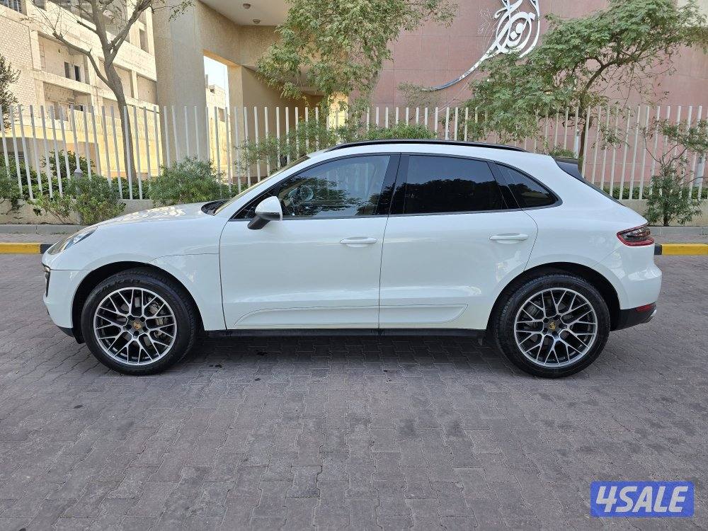 بورش ماكان S موديل 2015 ماشي 95 الف صبغ الوكاله7