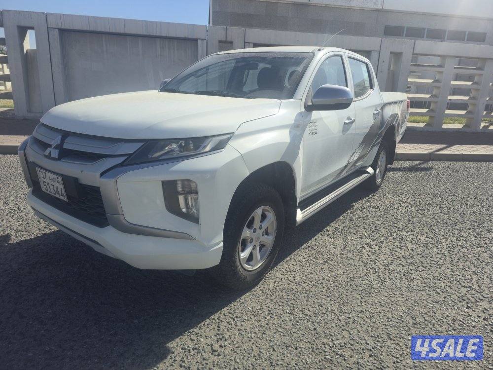 Mitsubishi L200 pick-up 2020 manual 4x4 (34000km) ORGINAL paint.0