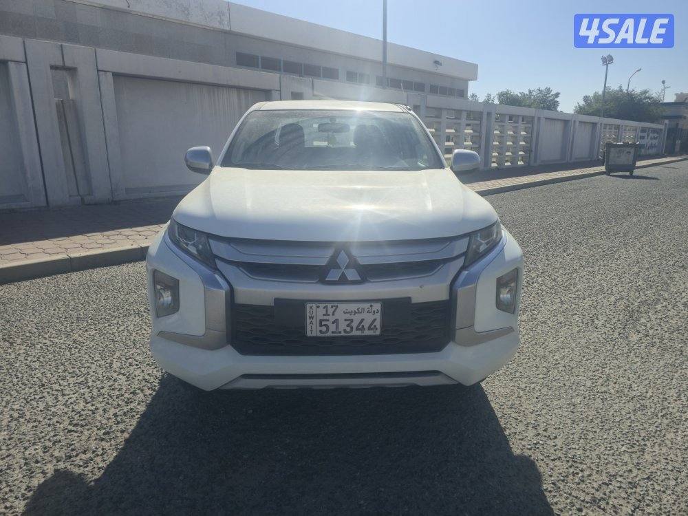 Mitsubishi L200 pick-up 2020 manual 4x4 (34000km) ORGINAL paint.2