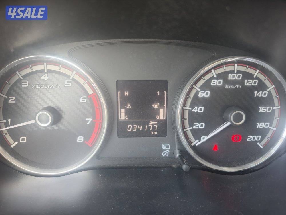 Mitsubishi L200 pick-up 2020 manual 4x4 (34000km) ORGINAL paint.6