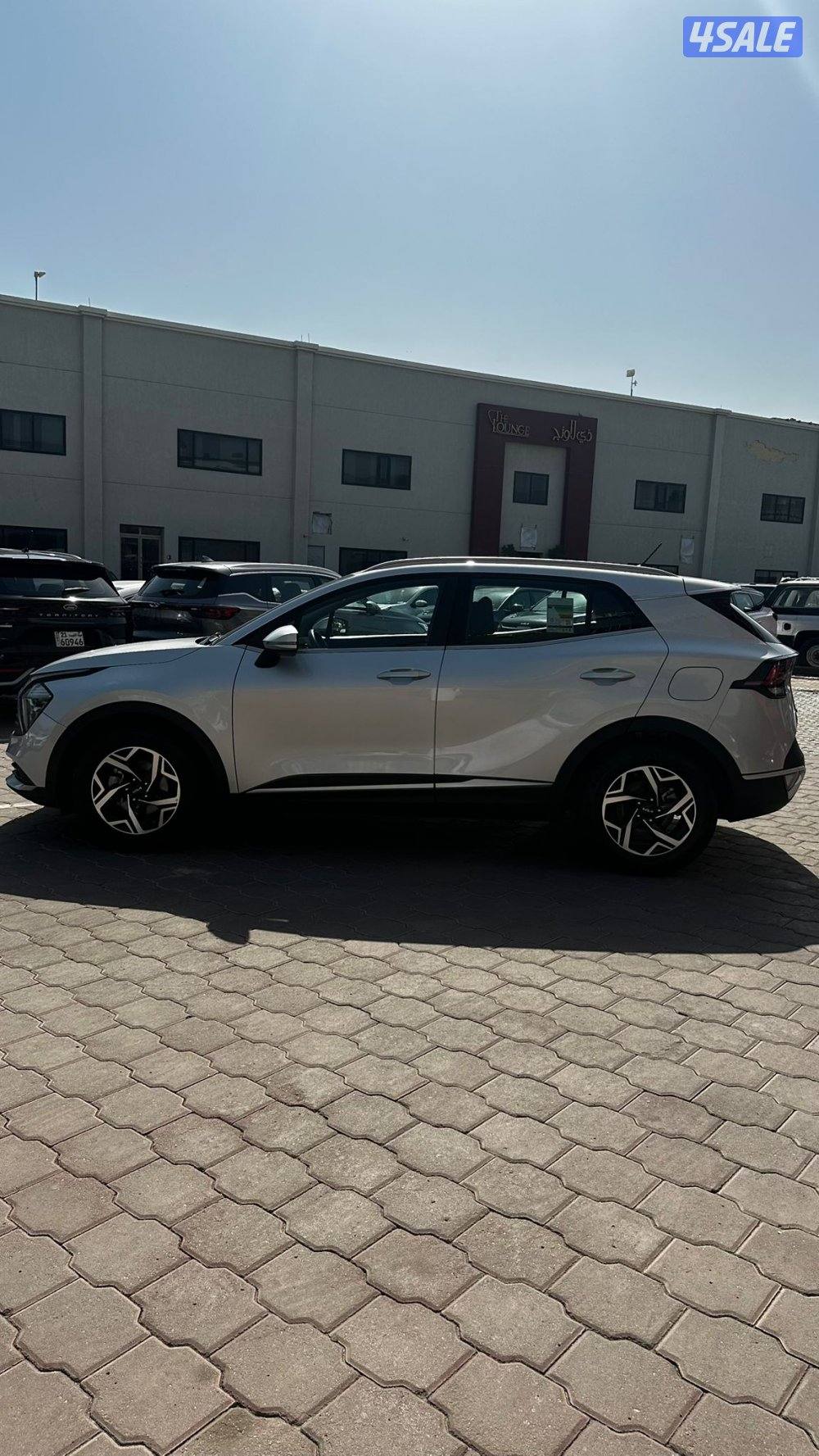 كيا سبورتاج 4X2 مكينة 2.0 موديل 2023  صبغ الوكالة- تحت الكفالة11