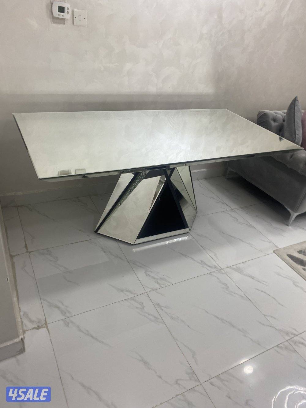 للبيع طاولة سفرة1