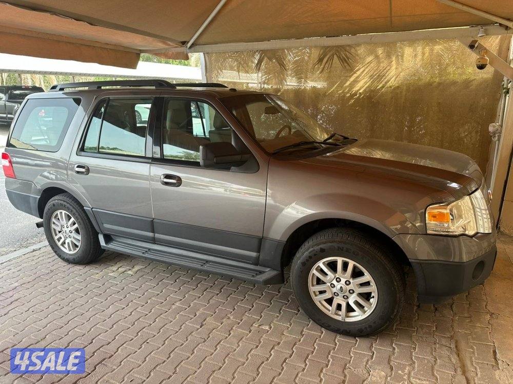 فورد اكسبيديشن ٢٠١٢ماشي ٢٩١ الف شرط الفحص صبغ وكآلة بحالة ممتازة2