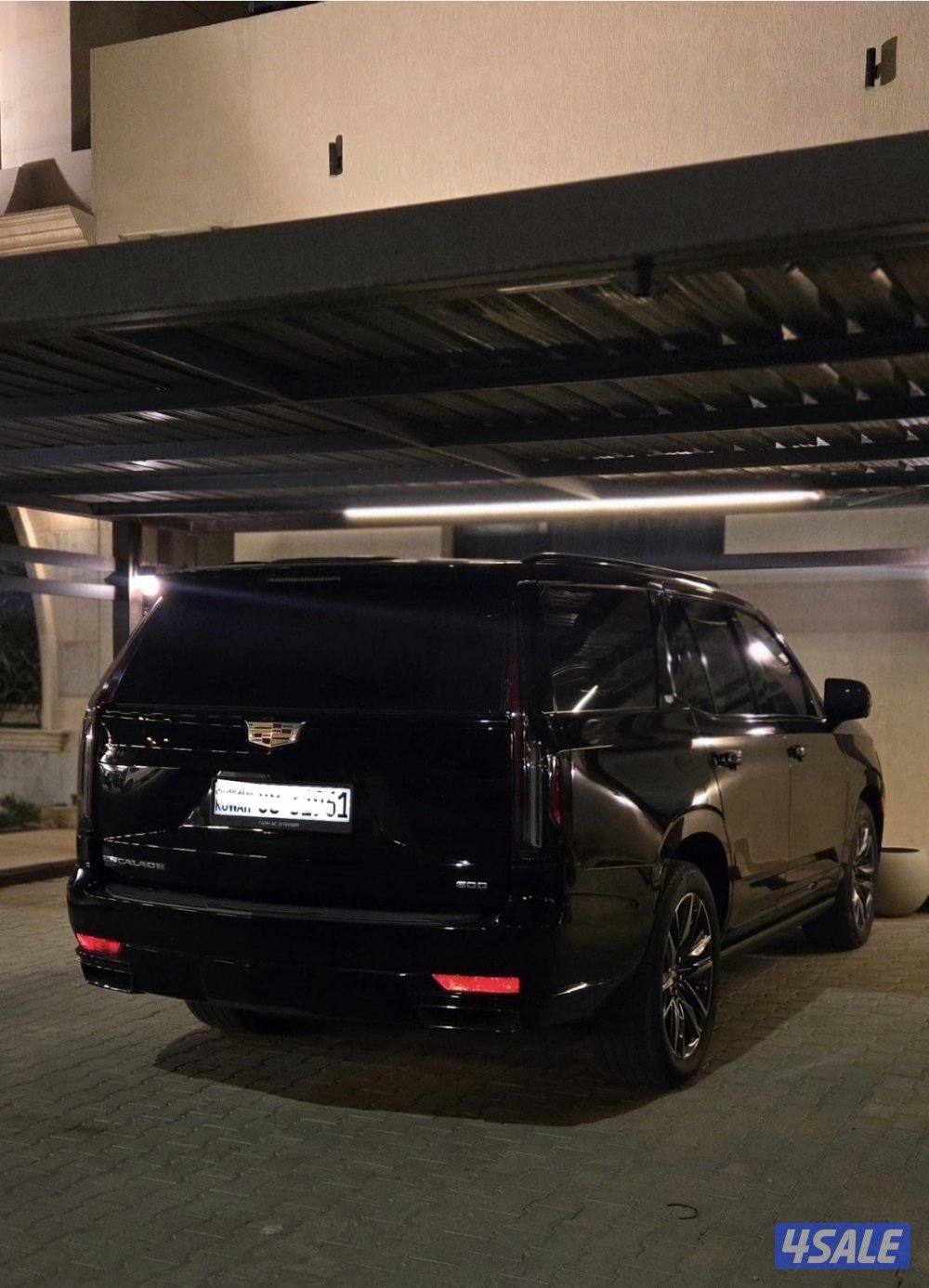 للبيع اسكاليد سبورت 600 بلاك اديشن5