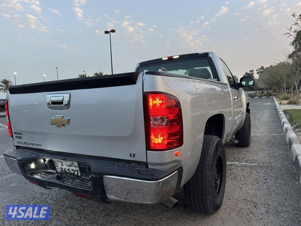 للبيع 2011 غماره واحده3