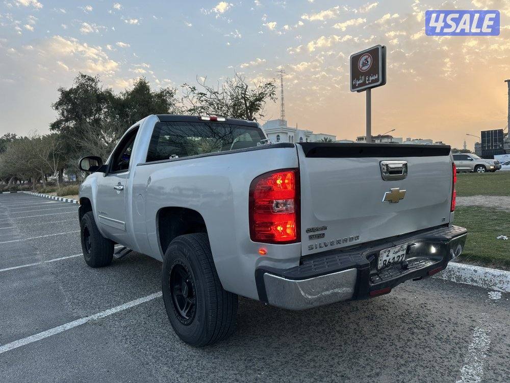 للبيع 2011 غماره واحده4