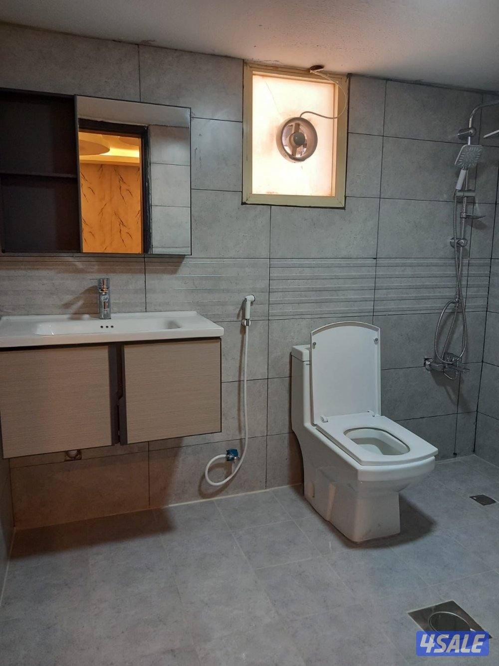 شقق للايجار خلو وفاضي غرفة وصالة ومطبخ وحمام تشطيب سوبر لوكس يوجد 🚙🚗9