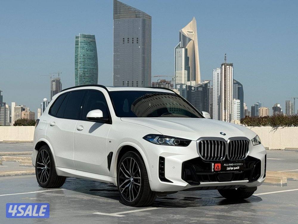 بي ام دبليوX5 موديل2024 عداد16الف وارد الغانم تحت الكفاله1