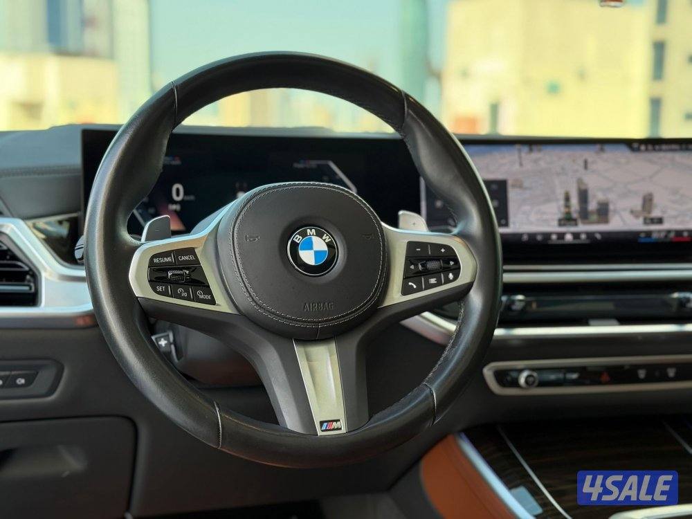 بي ام دبليوX5 موديل2024 عداد16الف وارد الغانم تحت الكفاله6