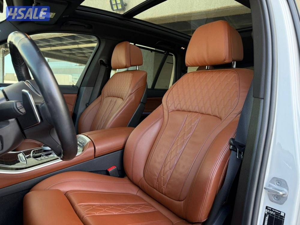 بي ام دبليوX5 موديل2024 عداد16الف وارد الغانم تحت الكفاله7