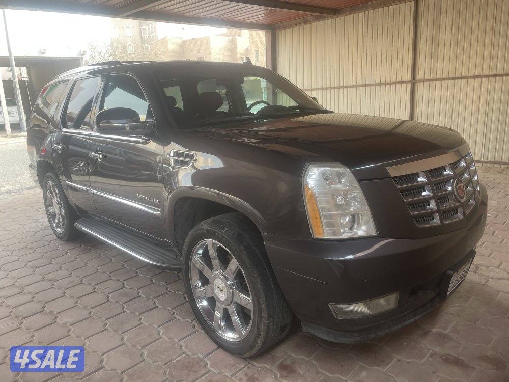 للبيع اسكاليد موديل 2010. كامل الموصفات3