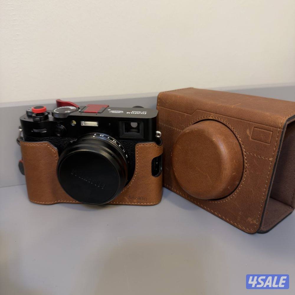 Fuji film X100vi like new0