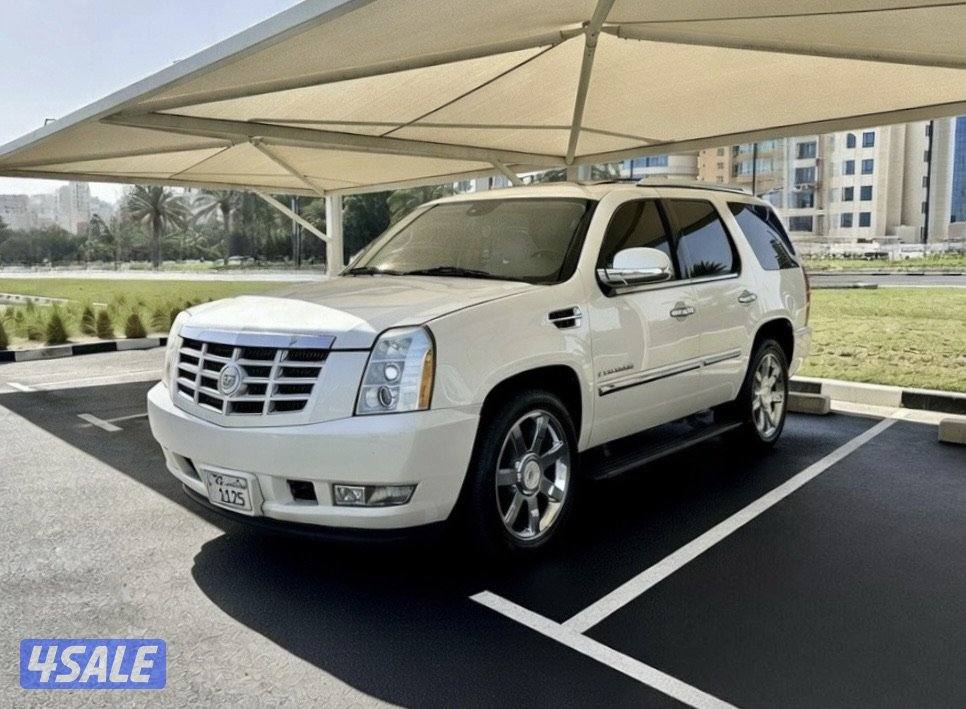كاديلاك اسكاليد - الموديل:2008 - العداد:3532