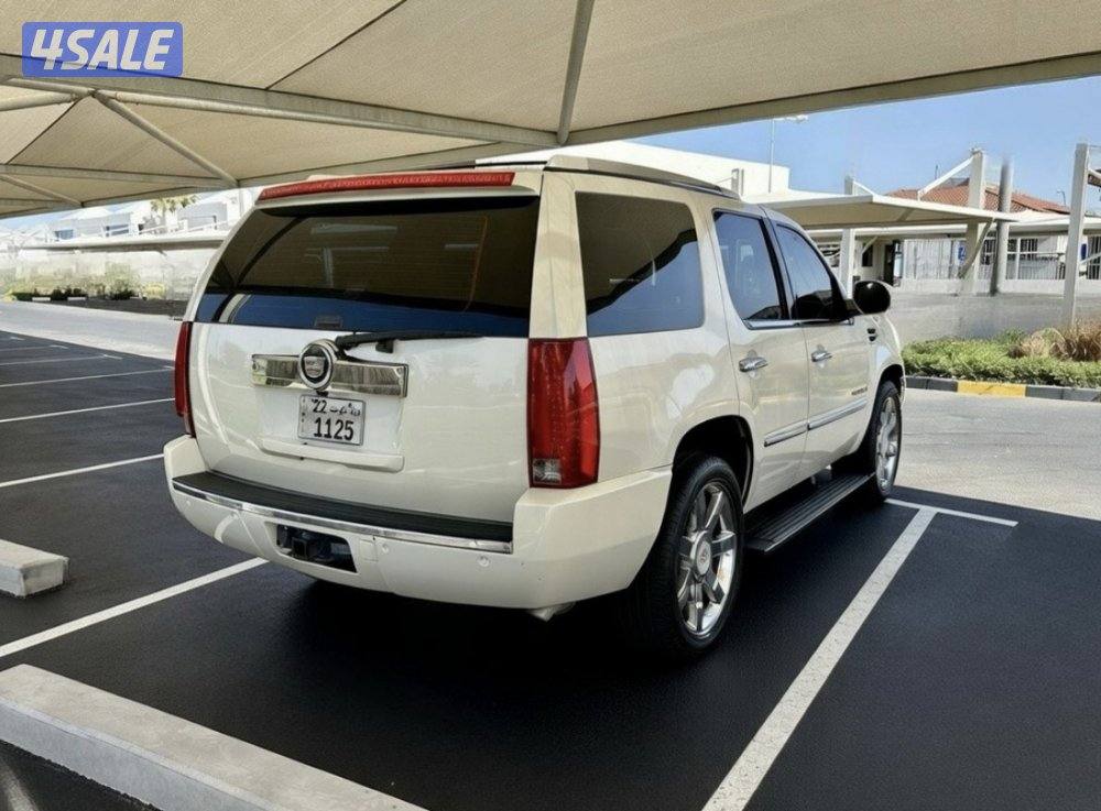 كاديلاك اسكاليد - الموديل:2008 - العداد:3536