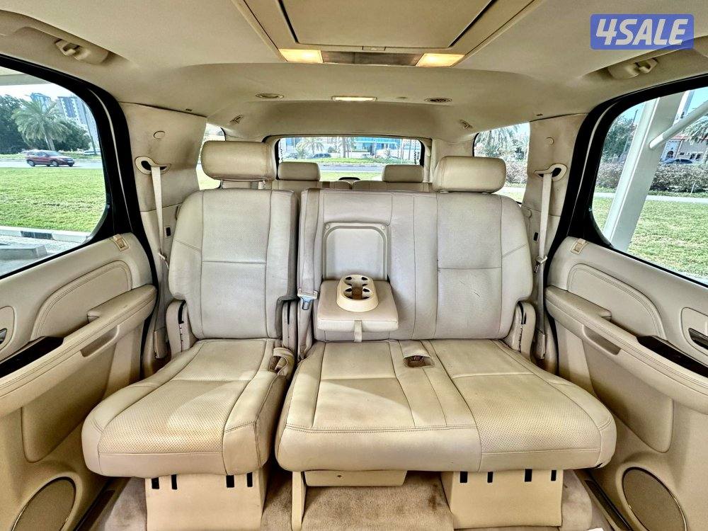 كاديلاك اسكاليد - الموديل:2008 - العداد:35311