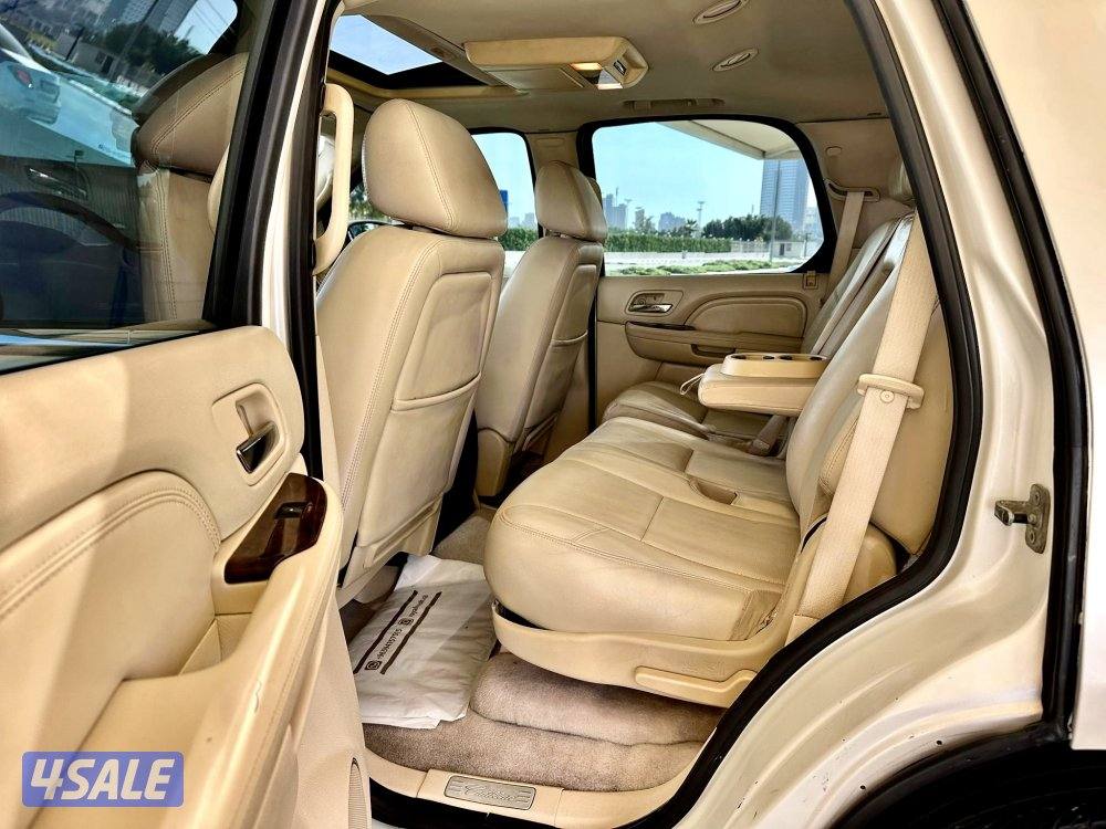 كاديلاك اسكاليد - الموديل:2008 - العداد:35313