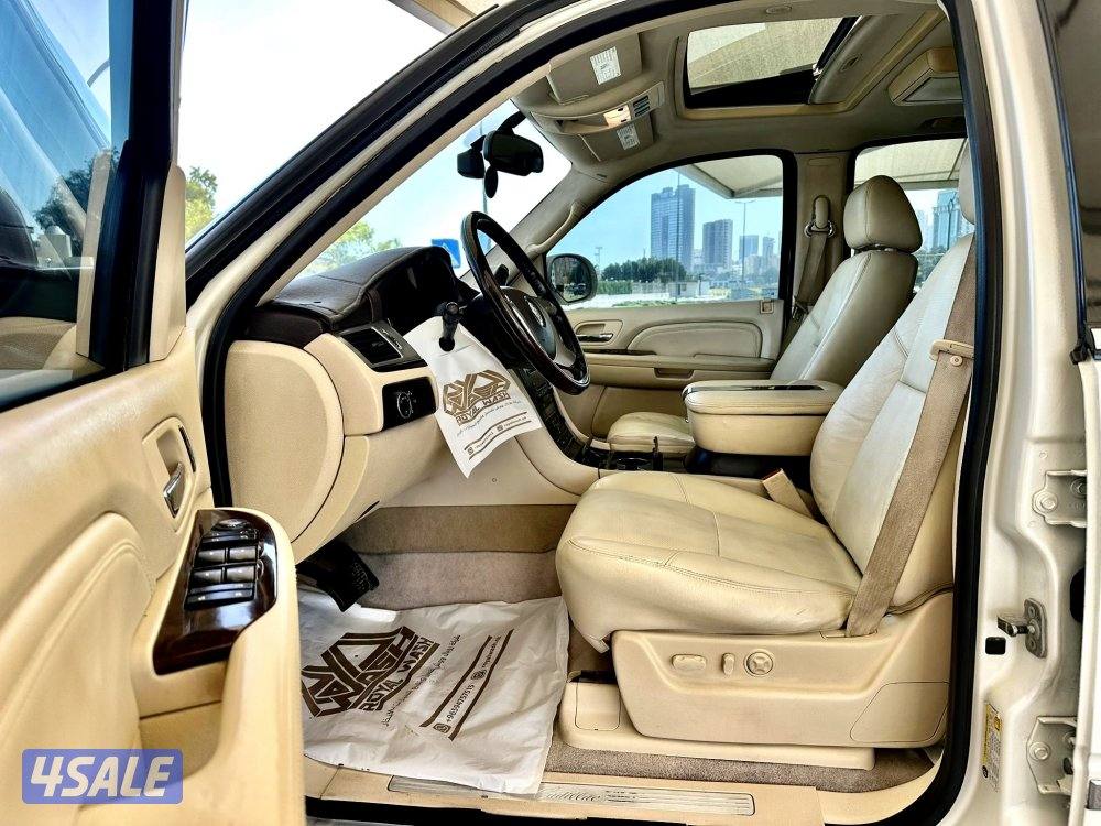 كاديلاك اسكاليد - الموديل:2008 - العداد:35314