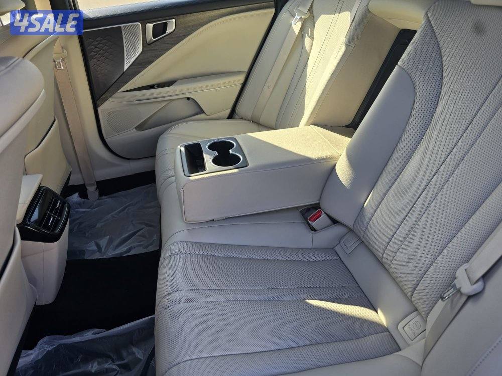 كيا k8 تحت الكفالة 20233