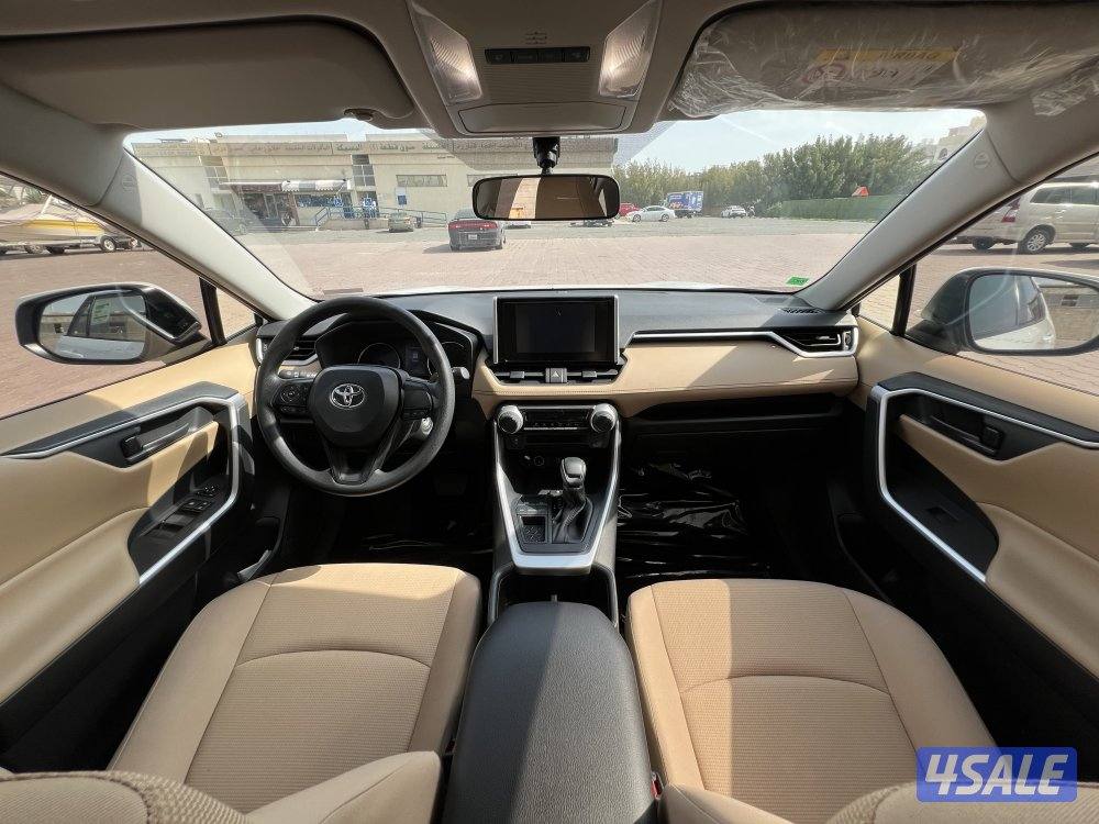 للبيع تويوتا RAV4 فئة Standard موديل 202311
