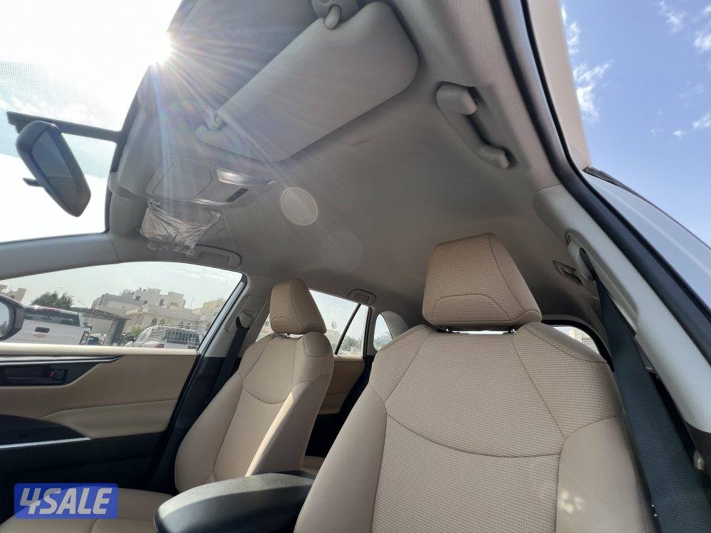 للبيع تويوتا RAV4 فئة Standard موديل 202313