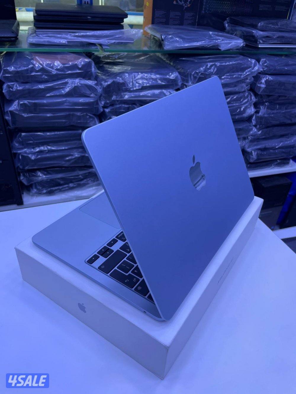 MacBook Air 15” M4 – لون أزرق سماوي2