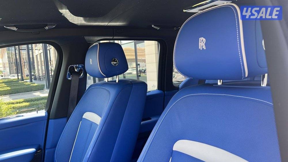 Cullinan Rolls-Royce black badge 20222