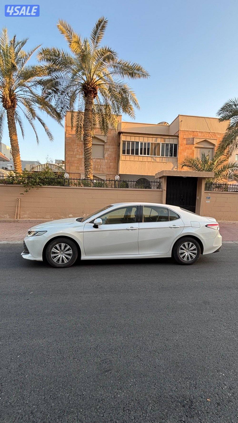 للبيع كامري le هايبريد موديل 2020 ممشى 1091