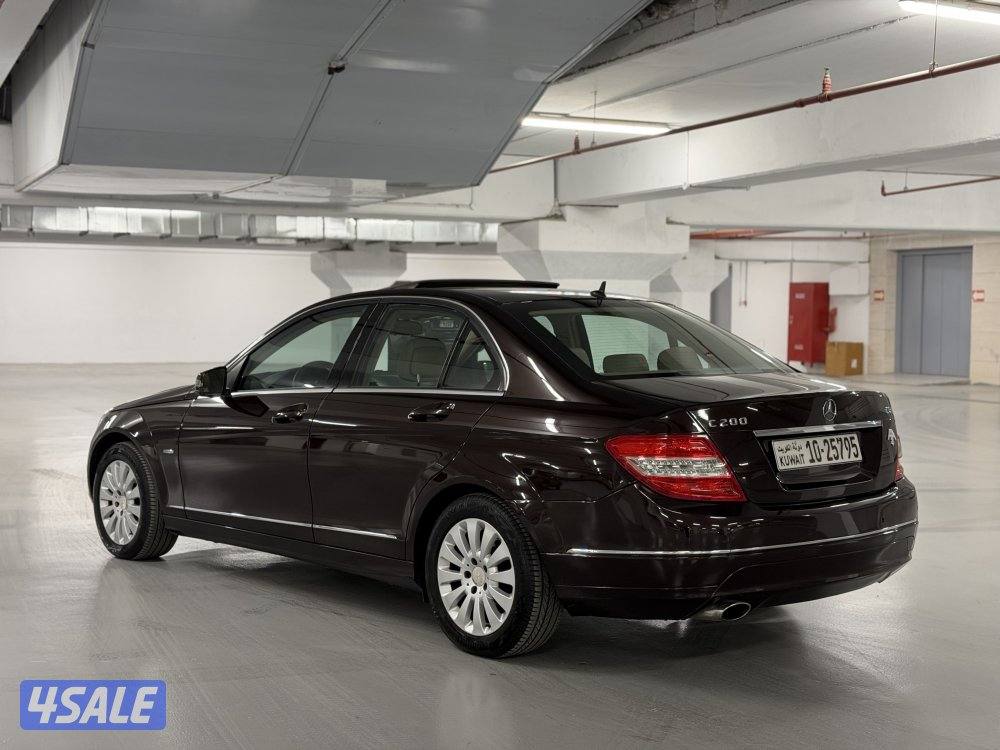 مرسيدس C200 موديل 2011 عداد 115 الف وارد الوكاله بحاله نادره جدا5