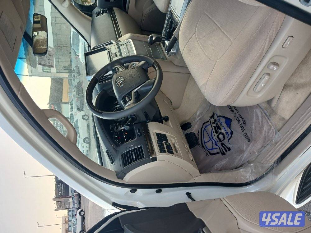 لاند كروزر VXR موديل 20217