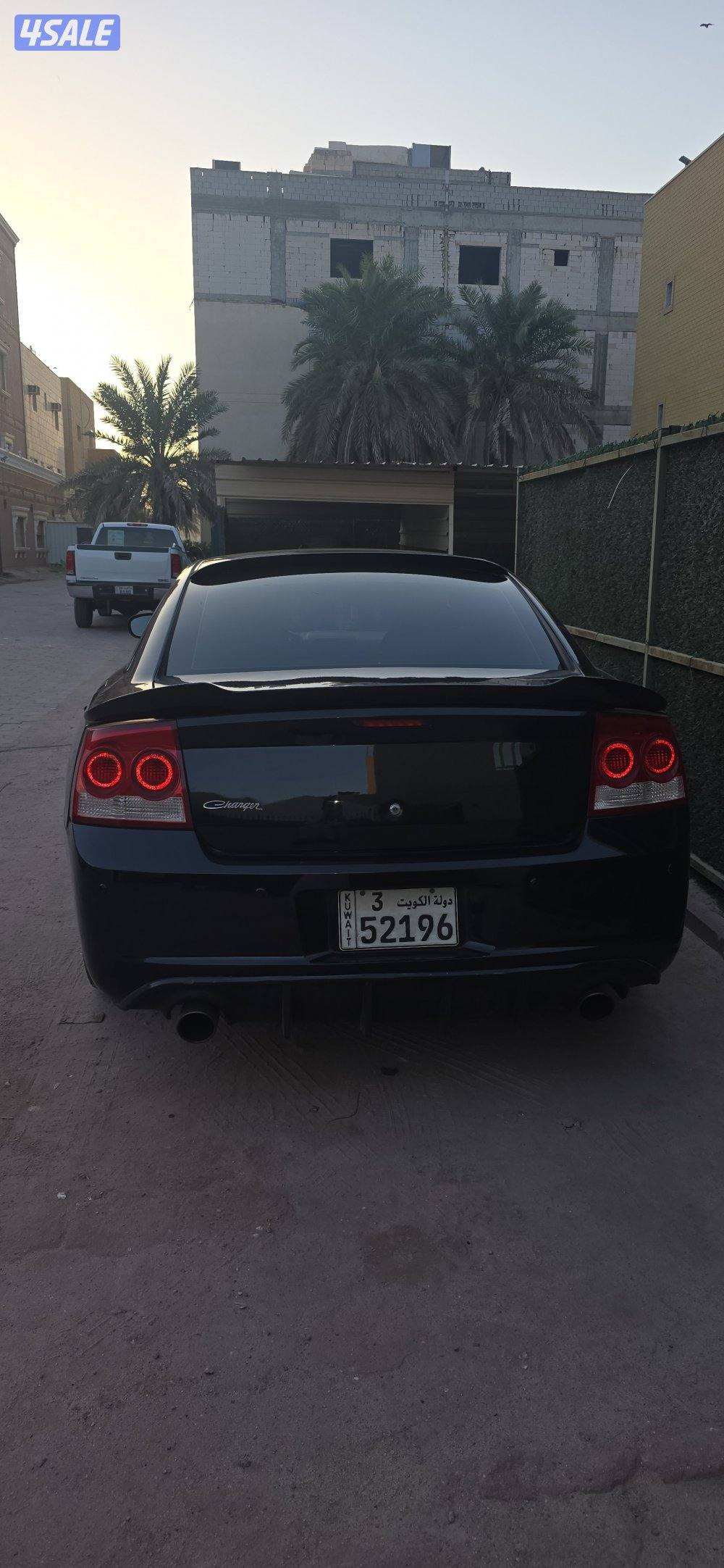 للبيع دودج تشارجر ٢٠١٠ rt 8 سلندر1