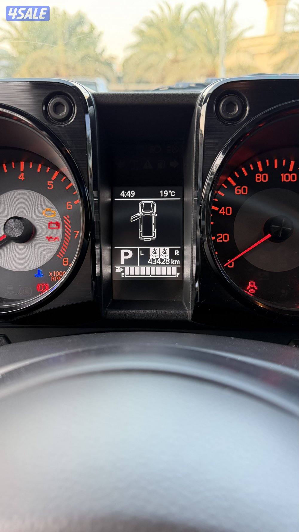 للبيع جمني خمس ابواب موديل ٢٠٢٥ ماشيه ٤٥ الف و السيرفس منتظم3