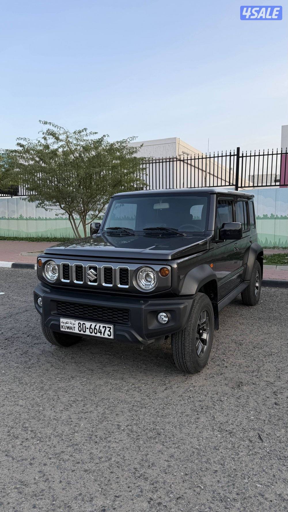 للبيع جمني خمس ابواب موديل ٢٠٢٥ ماشيه ٤٥ الف و السيرفس منتظم4