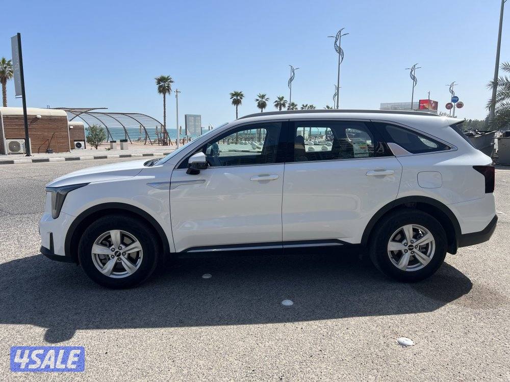 للبيع كيا موديل ٢٠٢٥ 4 سلندر ٢٥٠٠ سي سي1