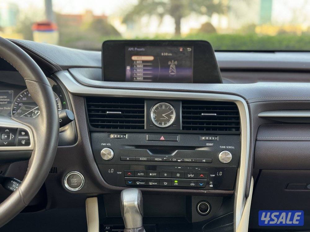 لكزس RX350 موديل 2016 بحاله ممتازه وشرط الفحص10