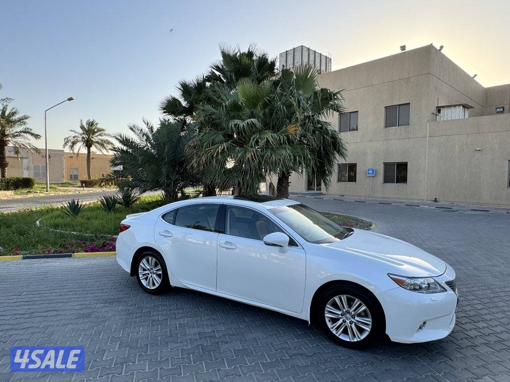 للبيع لكزس ES موديل 2013 شرط الفحص8