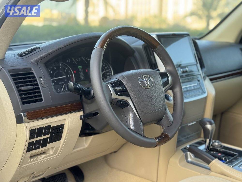 لاندكروزر GX_R V8 موديل 2016 صبغ الوكاله11