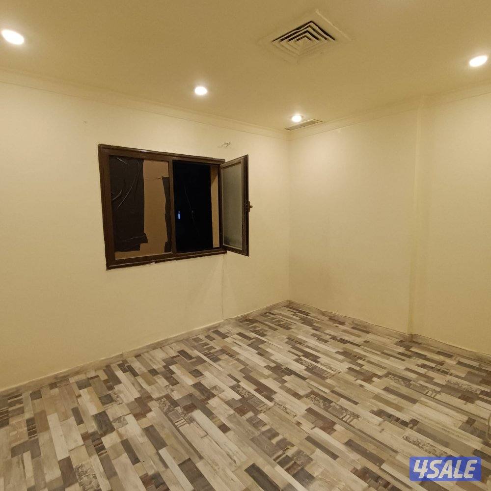 شقةايجارغرفةصالةحمام مطبخ تشطيب جديد تكيف سنترال باااارد مصافط متوفرة3