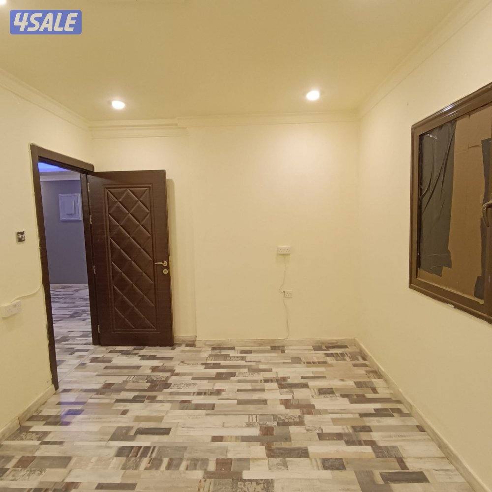 شقةايجارغرفةصالةحمام مطبخ تشطيب جديد تكيف سنترال باااارد مصافط متوفرة4