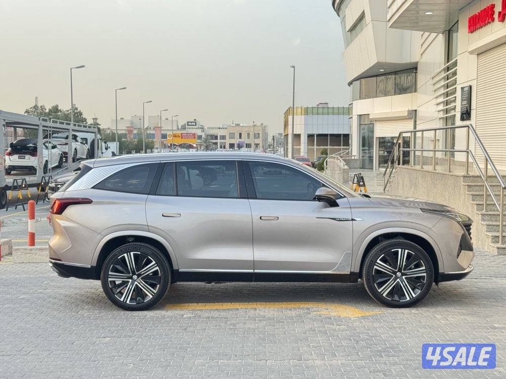 للبيع ام جي RX9 موديل 20253